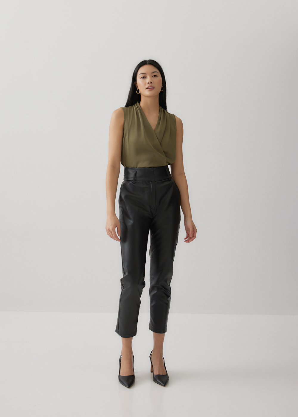 

Fleur Satin V-neck Blouse-157-S