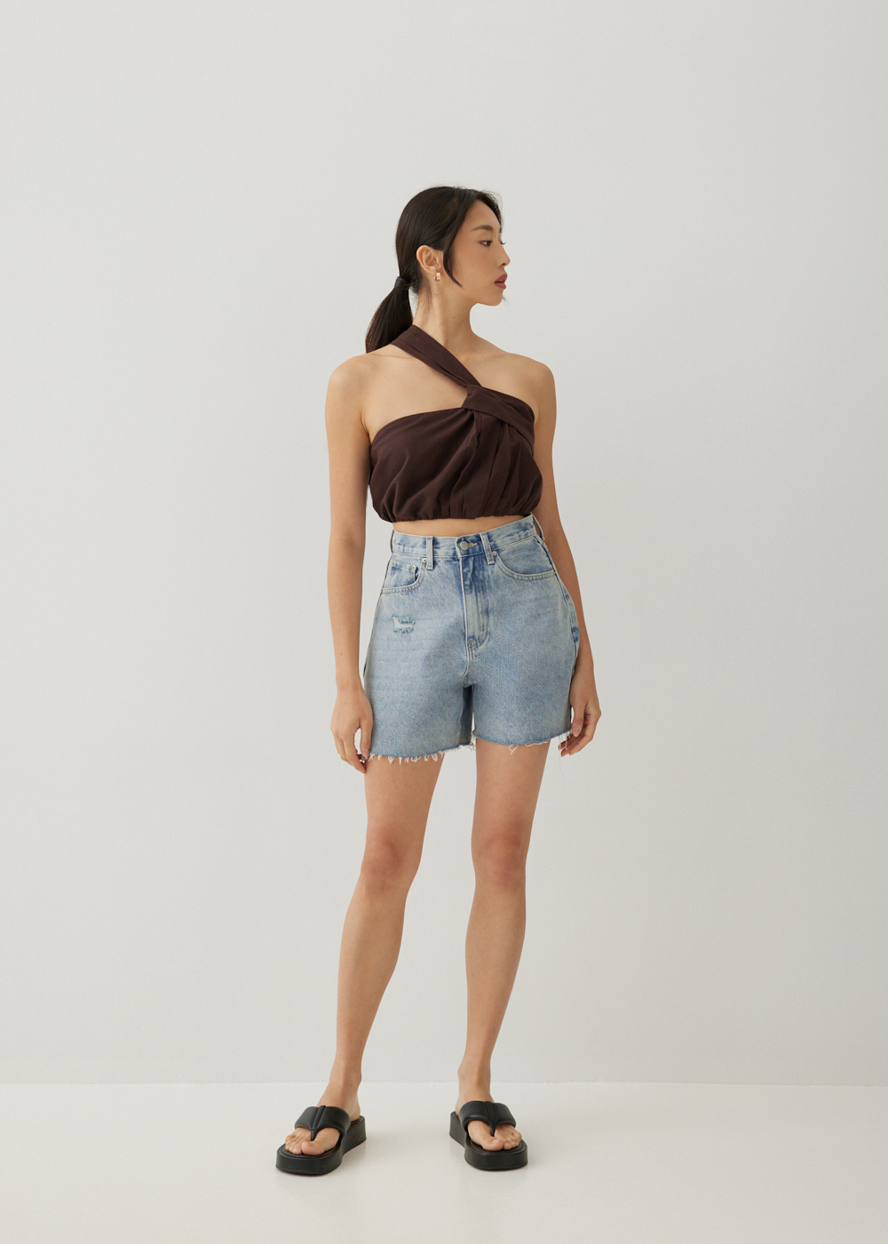 

Ruperta Linen Asymmetric Crop Top-273-XS