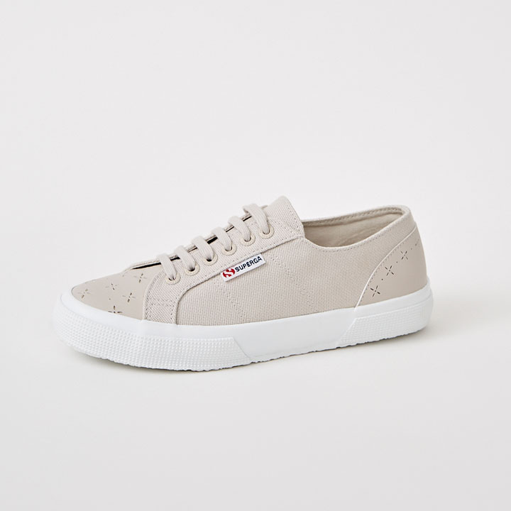 Love bonito sales x superga